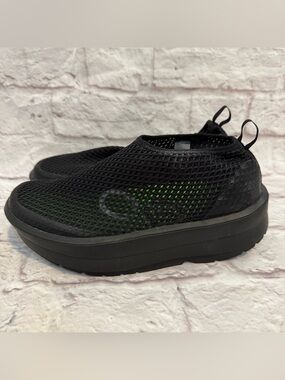OOFOS OOmg Low Mesh recovery shoes women’s size 9